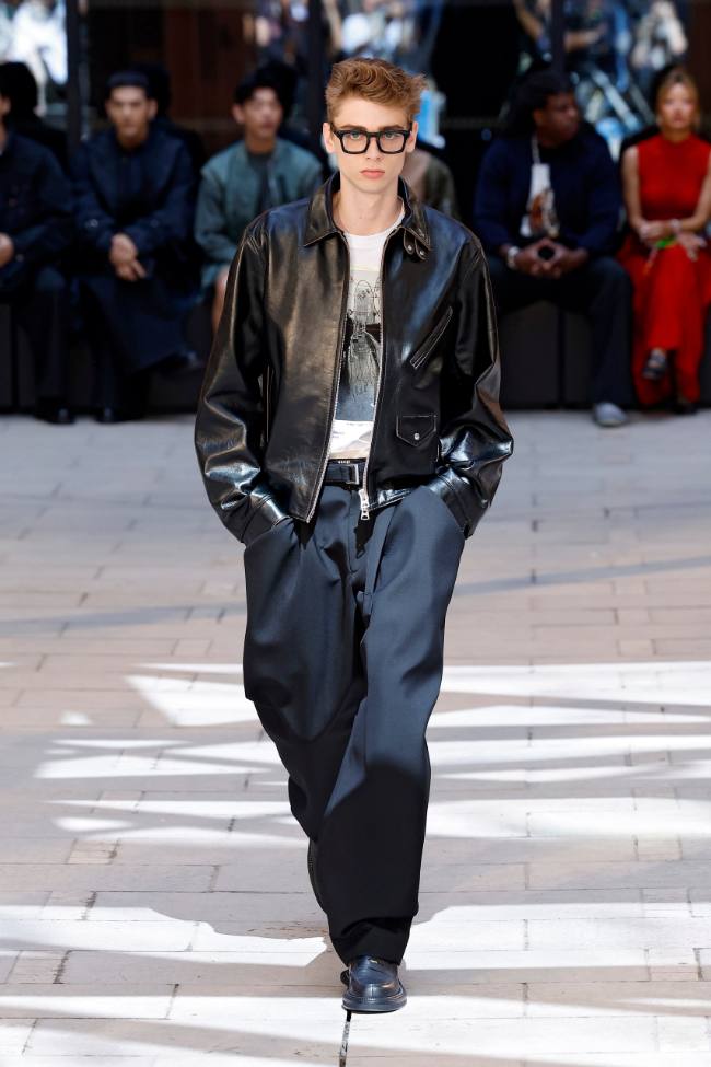 Sacai Spring 2025 Menswear; Photo: NowFashion.com