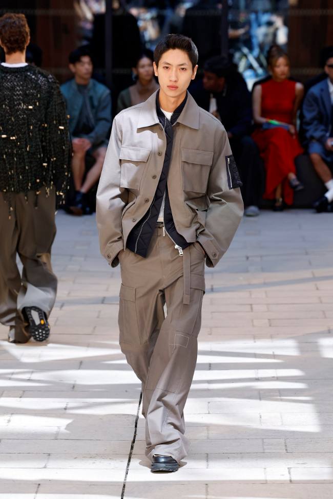 Sacai Spring 2025 Menswear; Photo: NowFashion.com
