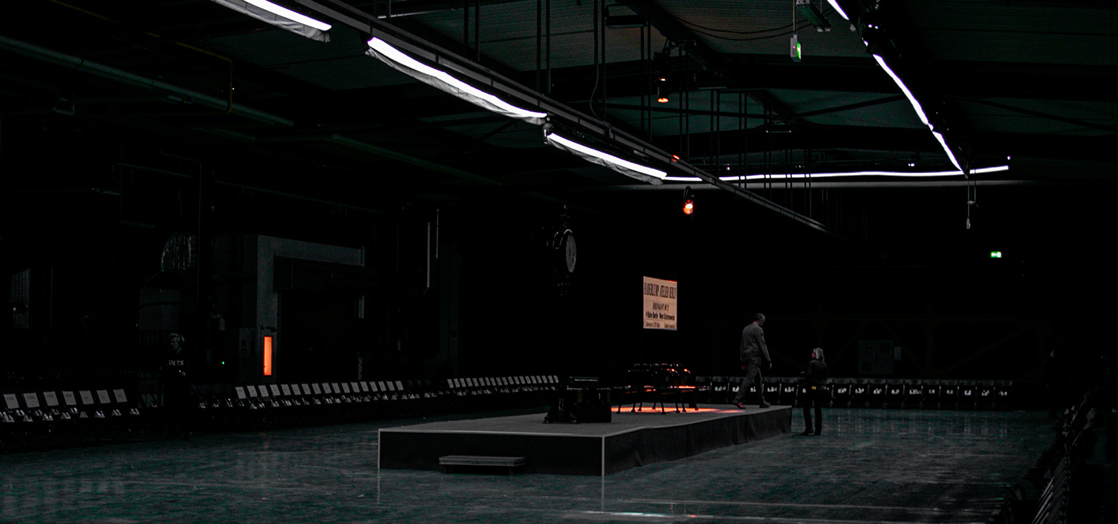 Backstage at Haderlump Fall 2025