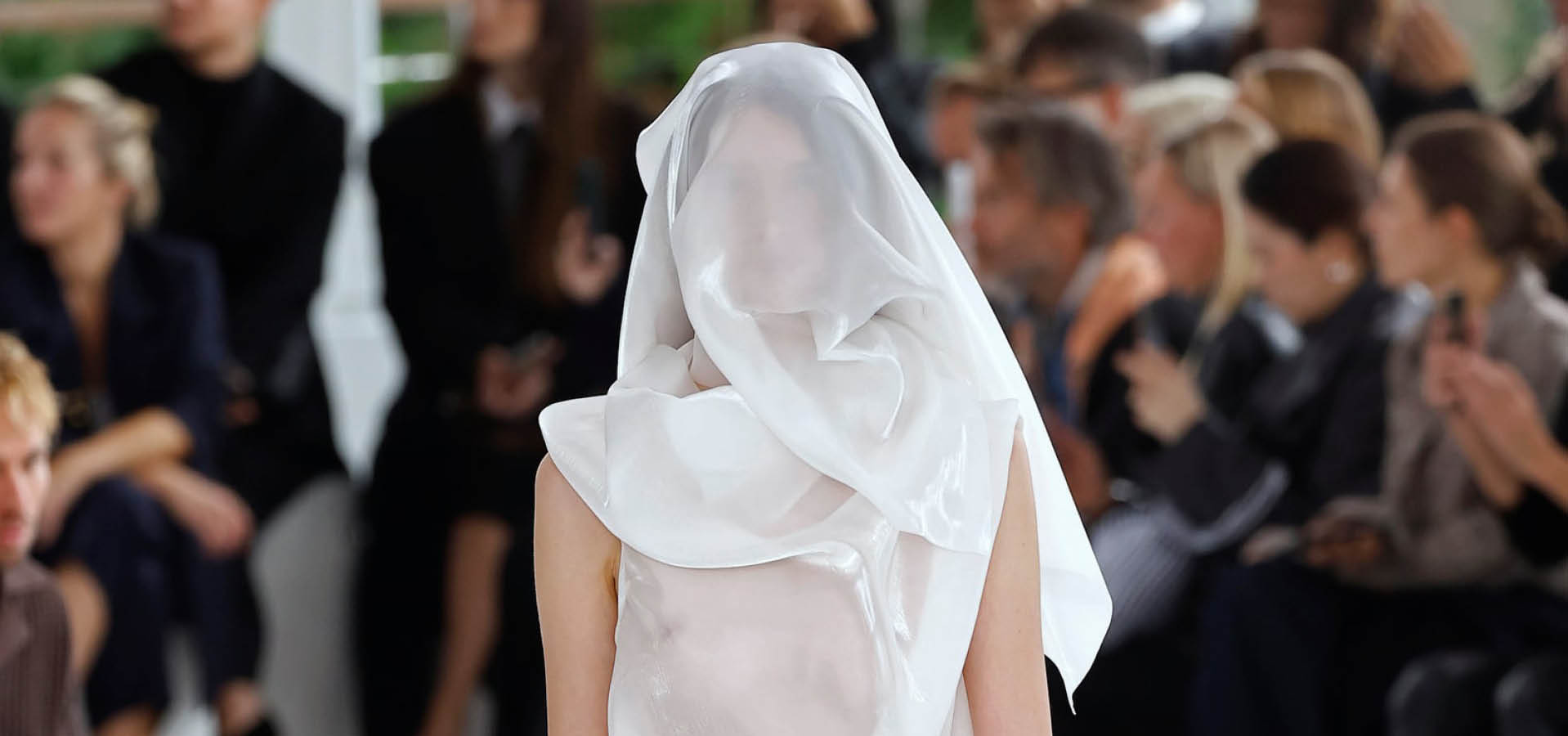 Issey Miyake Spring 2025