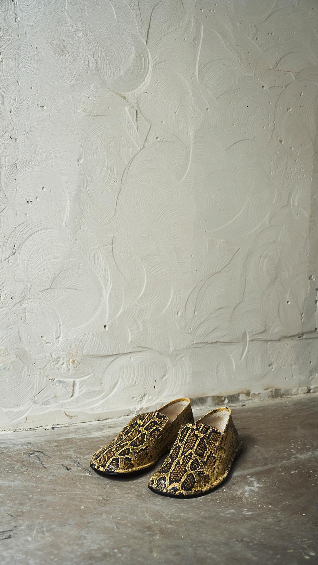 Ami Paris Spring 2025 Accessories, Footwear & Jewellery; Photo: Zoe Joubert for Ami Paris