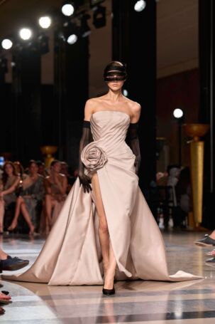 6/57 | Elie Saab Fall 2026 Haute Couture | Courtesy of Elie Saab Elie Saab Fall 2026 Haute Couture | Courtesy of Elie Saab