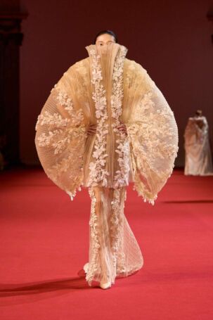 4/41 | Manish Malhotra Fall 2026 Haute Couture | Courtesy of Manish Malhotra Manish Malhotra Fall 2026 Haute Couture | Courtesy of Manish Malhotra
