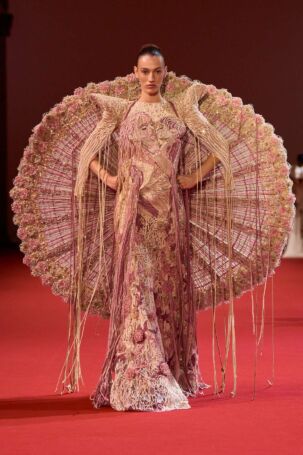 10/41 | Manish Malhotra Fall 2026 Haute Couture | Courtesy of Manish Malhotra Manish Malhotra Fall 2026 Haute Couture | Courtesy of Manish Malhotra