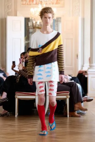 2/24 | Andrej Gronau Spring 2027 | Photo: James Cochrane | Courtesy of Berlin Fashion Week Andrej Gronau Spring 2027 | Photo: James Cochrane | Courtesy of Berlin Fashion Week