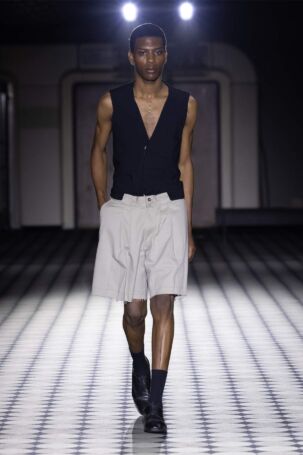 12/18 | BUZIGAHILL Spring 2027 | Photo: Andreas Hofrichter | Courtesy of Berlin Fashion Week BUZIGAHILL Spring 2027 | Photo: Andreas Hofrichter | Courtesy of Berlin Fashion Week