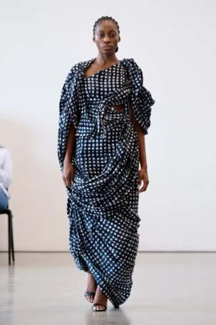 3/27 | Fruché Spring 2027 | Photo: James Cochrane | Courtesy of Berlin Fashion Week Fruché Spring 2027 | Photo: James Cochrane | Courtesy of Berlin Fashion Week
