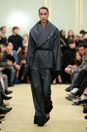 3/28 | Haderlump Spring 2027 | Photo: James Cochrane | Courtesy of Haderlump Haderlump Spring 2027 | Photo: James Cochrane | Courtesy of Haderlump