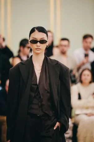 11/43 | Haderlump Spring 2027 Setting | Photo: Ben Mönks | Courtesy of Berlin Fashion Week Haderlump Spring 2027 Setting | Photo: Ben Mönks | Courtesy of Berlin Fashion Week