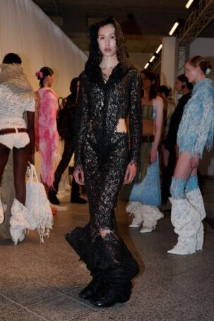 11/15 | Kasia Kucharska Spring 2027 | Photo: James Cochrane | Courtesy of Berlin Fashion Week Kasia Kucharska Spring 2027 | Photo: James Cochrane | Courtesy of Berlin Fashion Week