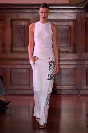 4/24 | Laura Gerte Spring 2027 | Photo: James Cochrane | Courtesy of Berlin Fashion Week Laura Gerte Spring 2027 | Photo: James Cochrane | Courtesy of Berlin Fashion Week