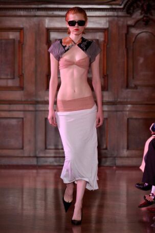 5/24 | Laura Gerte Spring 2027 | Photo: James Cochrane | Courtesy of Berlin Fashion Week Laura Gerte Spring 2027 | Photo: James Cochrane | Courtesy of Berlin Fashion Week