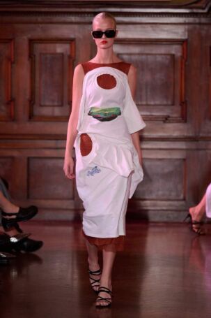 6/24 | Laura Gerte Spring 2027 | Photo: James Cochrane | Courtesy of Berlin Fashion Week Laura Gerte Spring 2027 | Photo: James Cochrane | Courtesy of Berlin Fashion Week