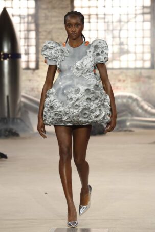 3/38 | Marina Hoermanseder Spring 2027 | Photo: Boris Marberg | Courtesy of Berlin Fashion Week Marina Hoermanseder Spring 2027 | Photo: Boris Marberg | Courtesy of Berlin Fashion Week
