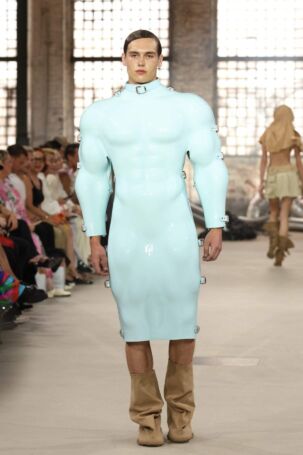 5/38 | Marina Hoermanseder Spring 2027 | Photo: Boris Marberg | Courtesy of Berlin Fashion Week Marina Hoermanseder Spring 2027 | Photo: Boris Marberg | Courtesy of Berlin Fashion Week