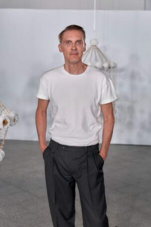 12/31 | Mariusz Przybylski Spring 2027 Backstage | Photo: Filip Okopny | Courtesy of Berlin Fashion Week Mariusz Przybylski Spring 2027 Backstage | Photo: Filip Okopny | Courtesy of Berlin Fashion Week