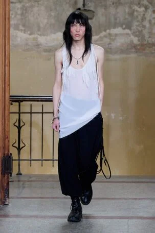 9/20 | Milk of Lime Spring 2027 | Photo: James Cochrane | Courtesy of Berlin Fashion Week Milk of Lime Spring 2027 | Photo: James Cochrane | Courtesy of Berlin Fashion Week