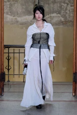 10/20 | Milk of Lime Spring 2027 | Photo: James Cochrane | Courtesy of Berlin Fashion Week Milk of Lime Spring 2027 | Photo: James Cochrane | Courtesy of Berlin Fashion Week