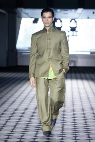 11/42 | Orange Culture Spring 2027 | Photo: Andreas Hofrichter | Courtesy of Berlin Fashion Week Orange Culture Spring 2027 | Photo: Andreas Hofrichter | Courtesy of Berlin Fashion Week