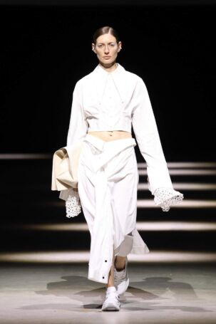 9/31 | Rebekka Ruétz Spring 2027 | Photo: Boris Marberg | Courtesy of Berlin Fashion Week Rebekka Ruétz Spring 2027 | Photo: Boris Marberg | Courtesy of Berlin Fashion Week