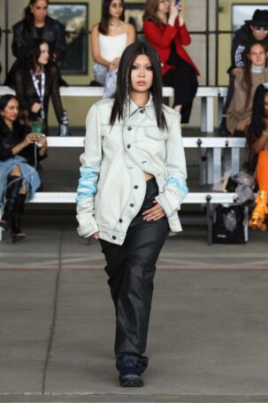 5/32 | sample030 Spring 2027 | Photo: Boris Marberg | Courtesy of Berlin Fashion Week sample030 Spring 2027 | Photo: Boris Marberg | Courtesy of Berlin Fashion Week
