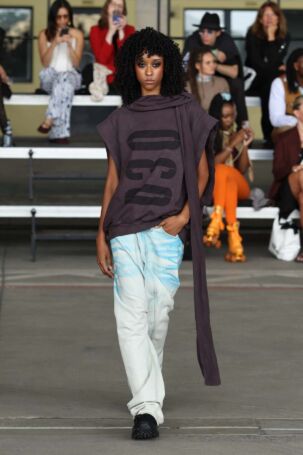 8/32 | sample030 Spring 2027 | Photo: Boris Marberg | Courtesy of Berlin Fashion Week sample030 Spring 2027 | Photo: Boris Marberg | Courtesy of Berlin Fashion Week