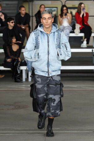 9/32 | sample030 Spring 2027 | Photo: Boris Marberg | Courtesy of Berlin Fashion Week sample030 Spring 2027 | Photo: Boris Marberg | Courtesy of Berlin Fashion Week