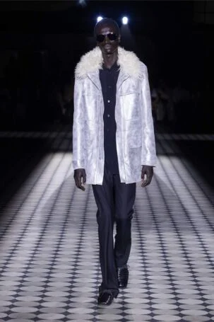 6/27 | Unvain Spring 2027 | Photo: Andreas Hofrichter | Courtesy of Berlin Fashion Week Unvain Spring 2027 | Photo: Andreas Hofrichter | Courtesy of Berlin Fashion Week