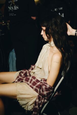 9/26 | Unvain Spring 2027 Backstage | Photo: Dominik Odenkirchen | Courtesy of Berlin Fashion Week Unvain Spring 2027 Backstage | Photo: Dominik Odenkirchen | Courtesy of Berlin Fashion Week