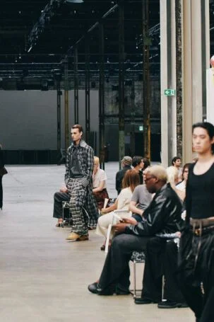 2/35 | William Fan Spring 2027 Setting | Photo: Ben Mönks | Courtesy of Berlin Fashion Week William Fan Spring 2027 Setting | Photo: Ben Mönks | Courtesy of Berlin Fashion Week