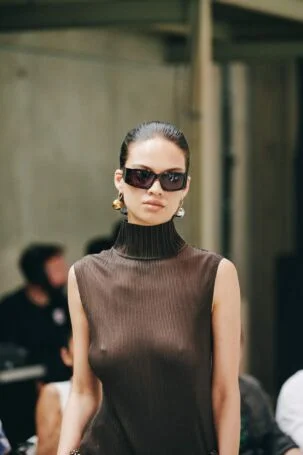 4/35 | William Fan Spring 2027 Setting | Photo: Ben Mönks | Courtesy of Berlin Fashion Week William Fan Spring 2027 Setting | Photo: Ben Mönks | Courtesy of Berlin Fashion Week