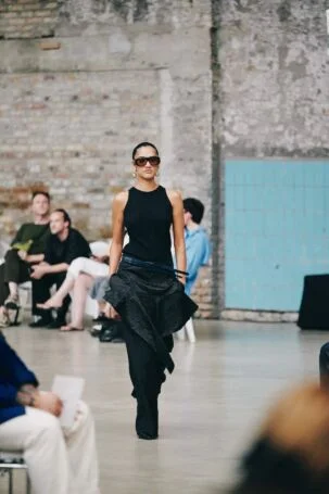8/35 | William Fan Spring 2027 Setting | Photo: Ben Mönks | Courtesy of Berlin Fashion Week William Fan Spring 2027 Setting | Photo: Ben Mönks | Courtesy of Berlin Fashion Week