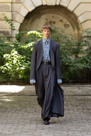 1/32 |Look 1| Beautiful People Spring 2027 Menswear | Courtesy of Beautiful People Beautiful People Spring 2027 Menswear | Courtesy of Beautiful People