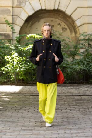 5/32 |Look 5| Beautiful People Spring 2027 Menswear | Courtesy of Beautiful People Beautiful People Spring 2027 Menswear | Courtesy of Beautiful People
