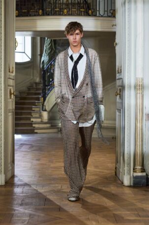 3/67 | Dior Homme Spring 2027 Menswear | Courtesy of Dior Dior Homme Spring 2027 Menswear | Courtesy of Dior