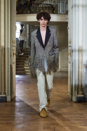 10/67 | Dior Homme Spring 2027 Menswear | Courtesy of Dior Dior Homme Spring 2027 Menswear | Courtesy of Dior