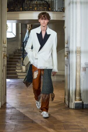 11/67 | Dior Homme Spring 2027 Menswear | Courtesy of Dior Dior Homme Spring 2027 Menswear | Courtesy of Dior