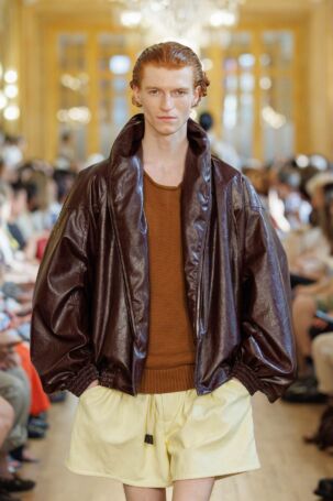 8/30 | Details at Hed Mayner Spring 2027 Menswear | Photo: Paolo Marelli / Collective Parade | Courtesy of Hed Mayner Details at Hed Mayner Spring 2027 Menswear | Photo: Paolo Marelli / Collective Parade | Courtesy of Hed Mayner