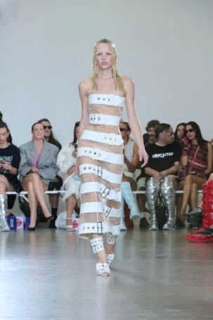 5/32 | Jeanne Friot Spring 2027 Menswear | Courtesy of Jeanne Friot Jeanne Friot Spring 2027 Menswear | Courtesy of Jeanne Friot