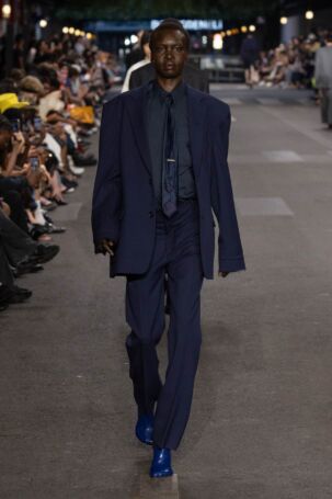 6/49 | Vetements Spring 2027 Menswear | Courtesy of Vetements Vetements Spring 2027 Menswear | Courtesy of Vetements