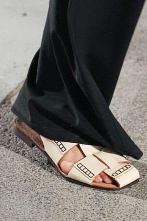 4/70 | YOKE Spring 2027 Menswear Details | Courtesy of YOKE YOKE Spring 2027 Menswear Details | Courtesy of YOKE