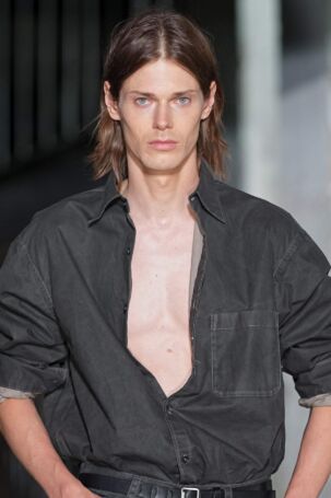 11/70 | YOKE Spring 2027 Menswear Details | Courtesy of YOKE YOKE Spring 2027 Menswear Details | Courtesy of YOKE