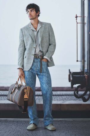 1/28 | Etro Spring 2027 Menswear | Courtesy of Etro Etro Spring 2027 Menswear | Courtesy of Etro