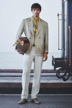 5/28 | Etro Spring 2027 Menswear | Courtesy of Etro Etro Spring 2027 Menswear | Courtesy of Etro