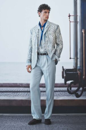 8/28 | Etro Spring 2027 Menswear | Courtesy of Etro Etro Spring 2027 Menswear | Courtesy of Etro