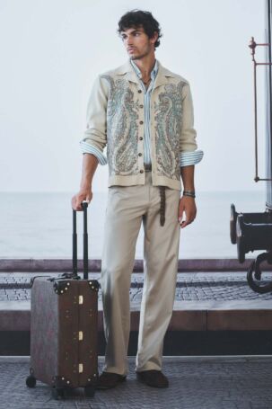 11/28 | Etro Spring 2027 Menswear | Courtesy of Etro Etro Spring 2027 Menswear | Courtesy of Etro