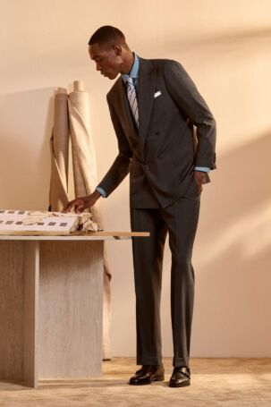 1/32 | Kiton Spring 2027 Menswear | Courtesy of Kiton Kiton Spring 2027 Menswear | Courtesy of Kiton