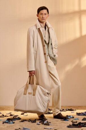 12/32 | Kiton Spring 2027 Menswear | Courtesy of Kiton Kiton Spring 2027 Menswear | Courtesy of Kiton
