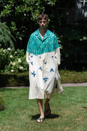 2/25 | SHINYAKOZUKA Spring 2027 Menswear | Courtesy of SHINYAKOZUKA SHINYAKOZUKA Spring 2027 Menswear | Courtesy of SHINYAKOZUKA