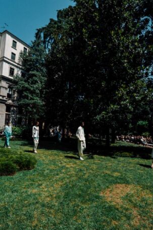 7/23 | SHINYAKOZUKA Spring 2027 Menswear Setting | Courtesy of SHINYAKOZUKA SHINYAKOZUKA Spring 2027 Menswear Setting | Courtesy of SHINYAKOZUKA